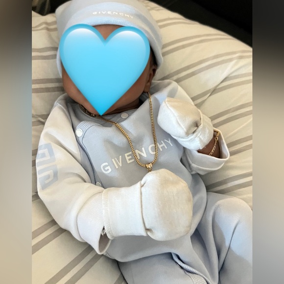 Givenchy Kids - Picture 3 of 4